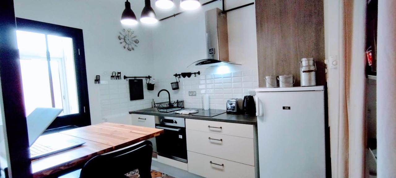 L'Echappee Belle Parking Apartment Авиньон Екстериор снимка